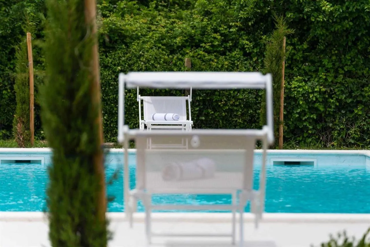 Luxury Villa Maria With Large Pool Suhovare